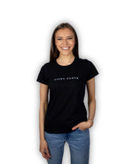 Lade das Bild in den Galerie-Viewer, Shirt &quot;Eine Stadt&quot; Damen Black
